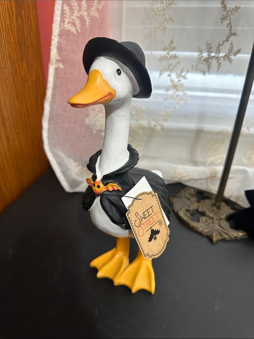 Sweet street Halloween duck decor